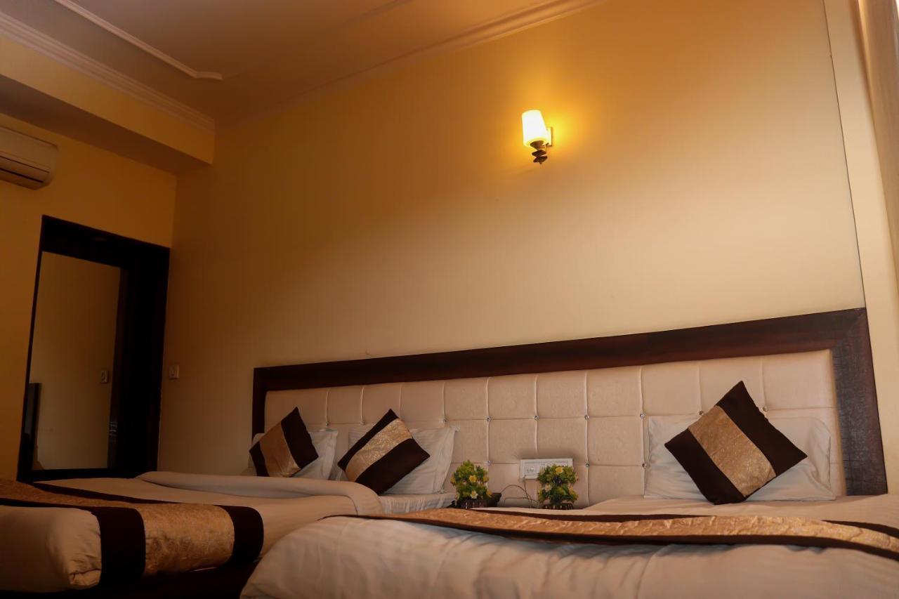 Silver Shine New Delhi - Comfort Stay エクステリア 写真