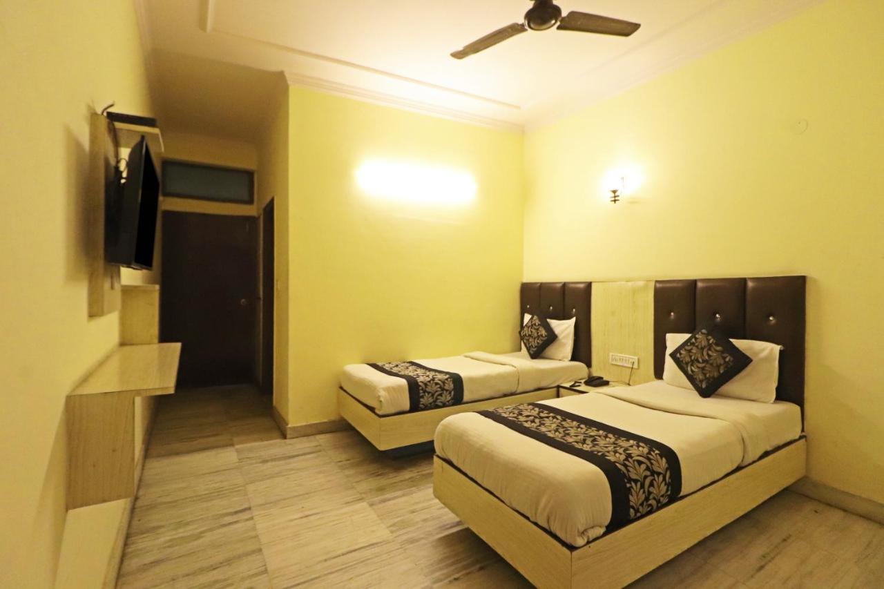 Silver Shine New Delhi - Comfort Stay エクステリア 写真