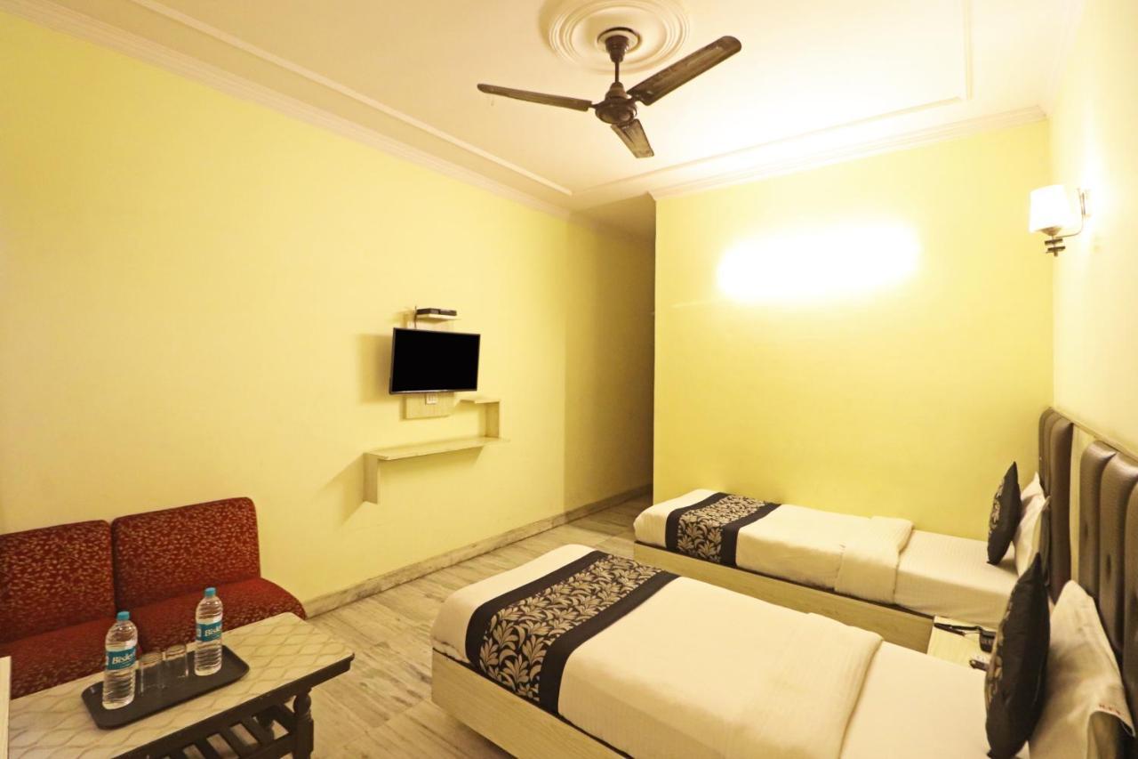 Silver Shine New Delhi - Comfort Stay エクステリア 写真