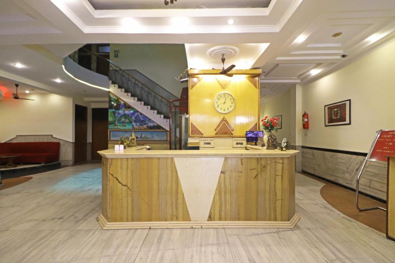 Silver Shine New Delhi - Comfort Stay エクステリア 写真
