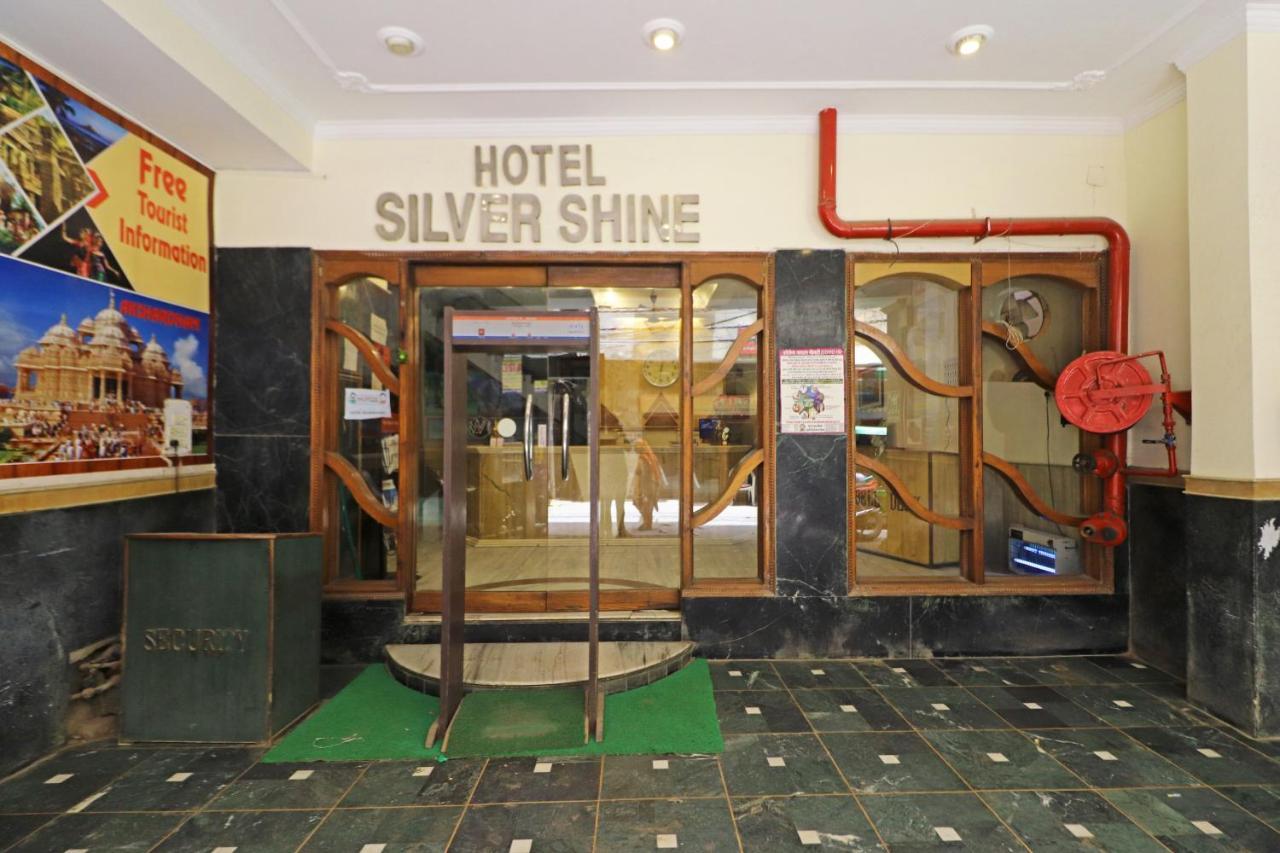 Silver Shine New Delhi - Comfort Stay エクステリア 写真