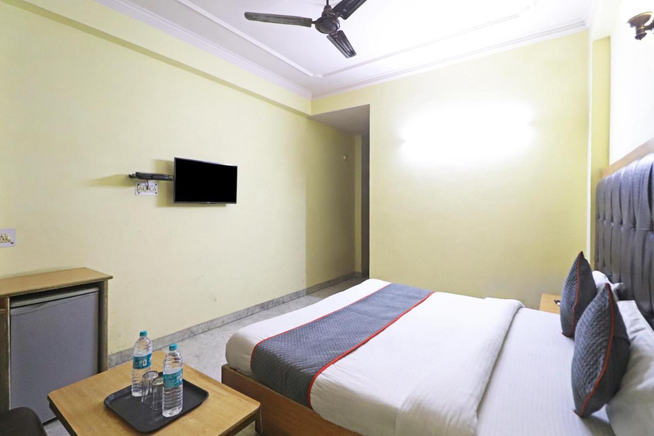 Silver Shine New Delhi - Comfort Stay エクステリア 写真