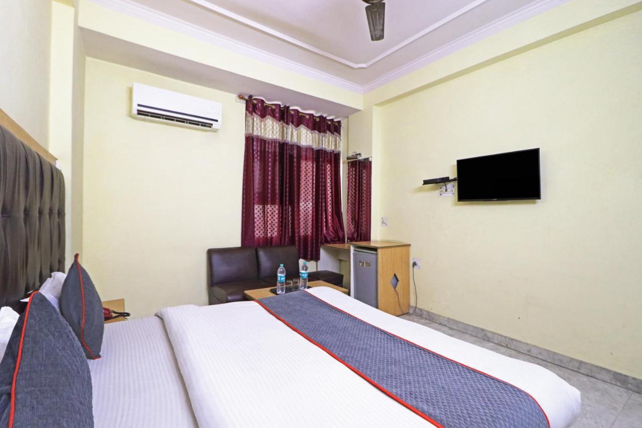 Silver Shine New Delhi - Comfort Stay エクステリア 写真