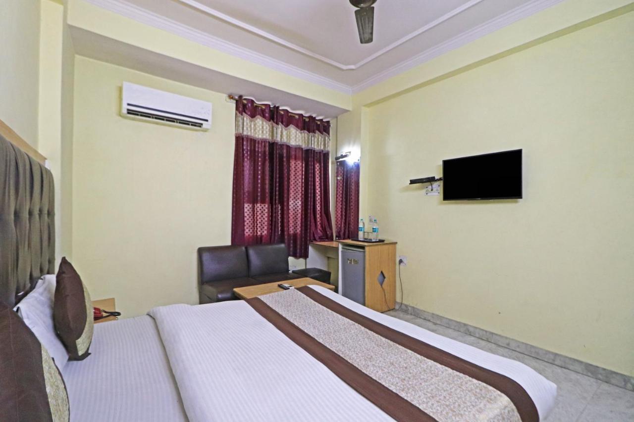 Silver Shine New Delhi - Comfort Stay エクステリア 写真