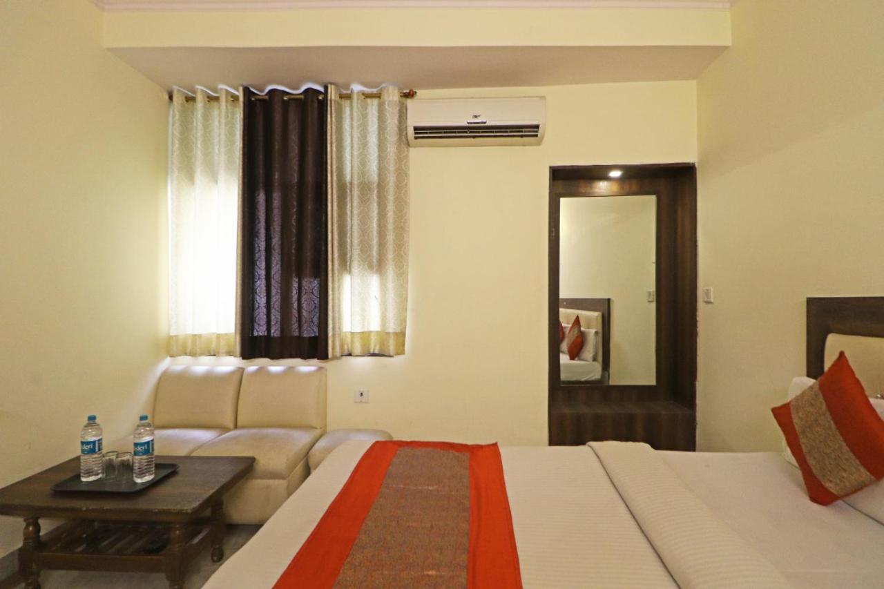 Silver Shine New Delhi - Comfort Stay エクステリア 写真